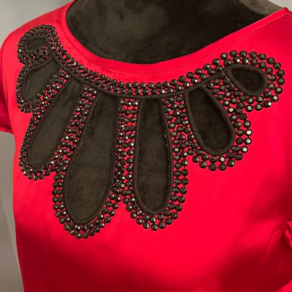 Elegant Red Satin Top with Black Beaded Detail - Picture 3 of 6